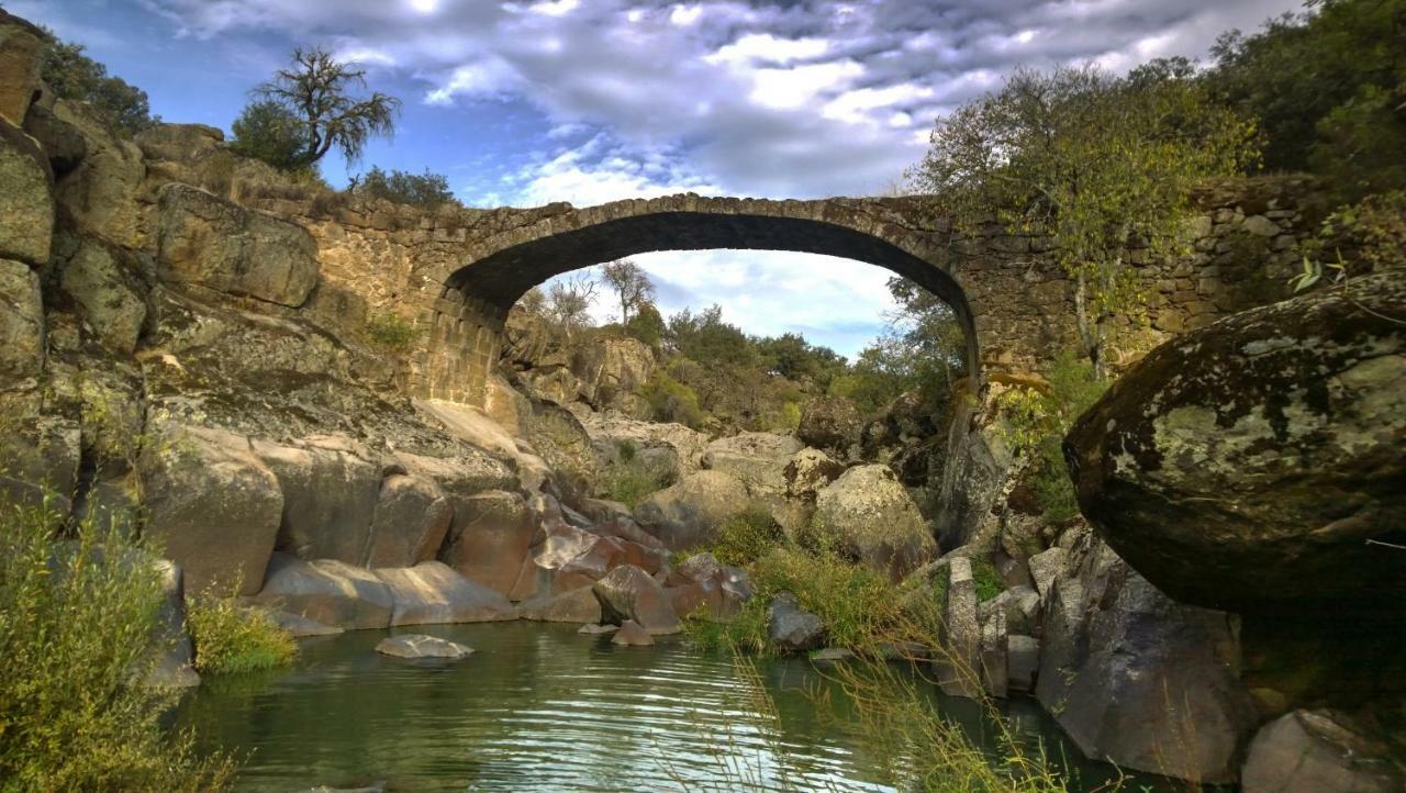 La Costanilla De Los Angeles Navalcan Bagian luar foto